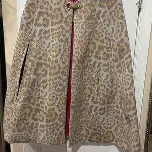 Lovey Leopard cape